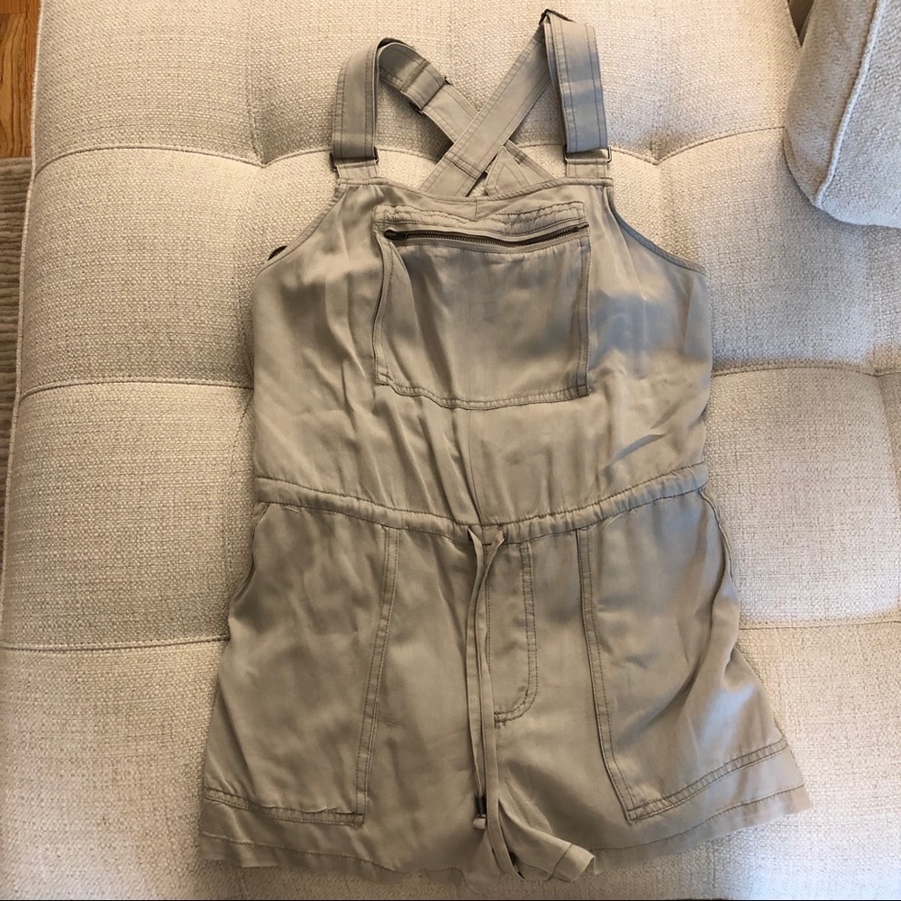Free People overall shorts | XS